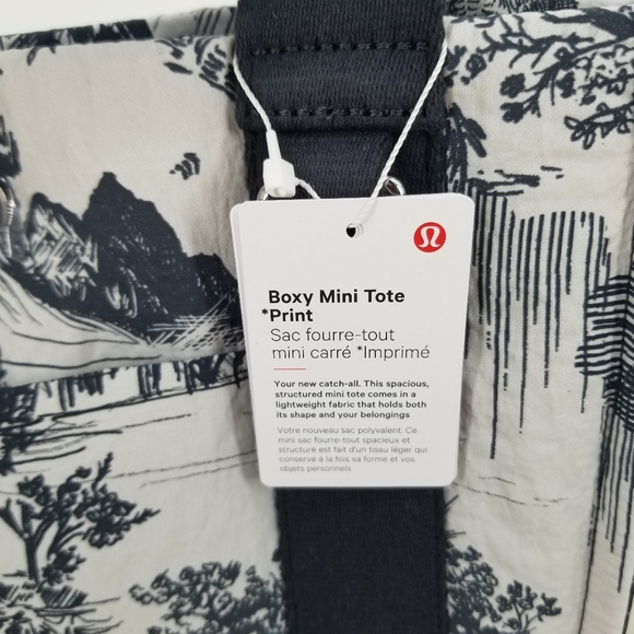 LULULEMON Boxy Mini Tote Toile Turtledove Navy and Obsidian 4.5 L NWT - Picture 12 of 16